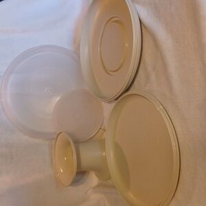 Cream Tupperware Serve It All Set  Chip And Dip Cake Stand